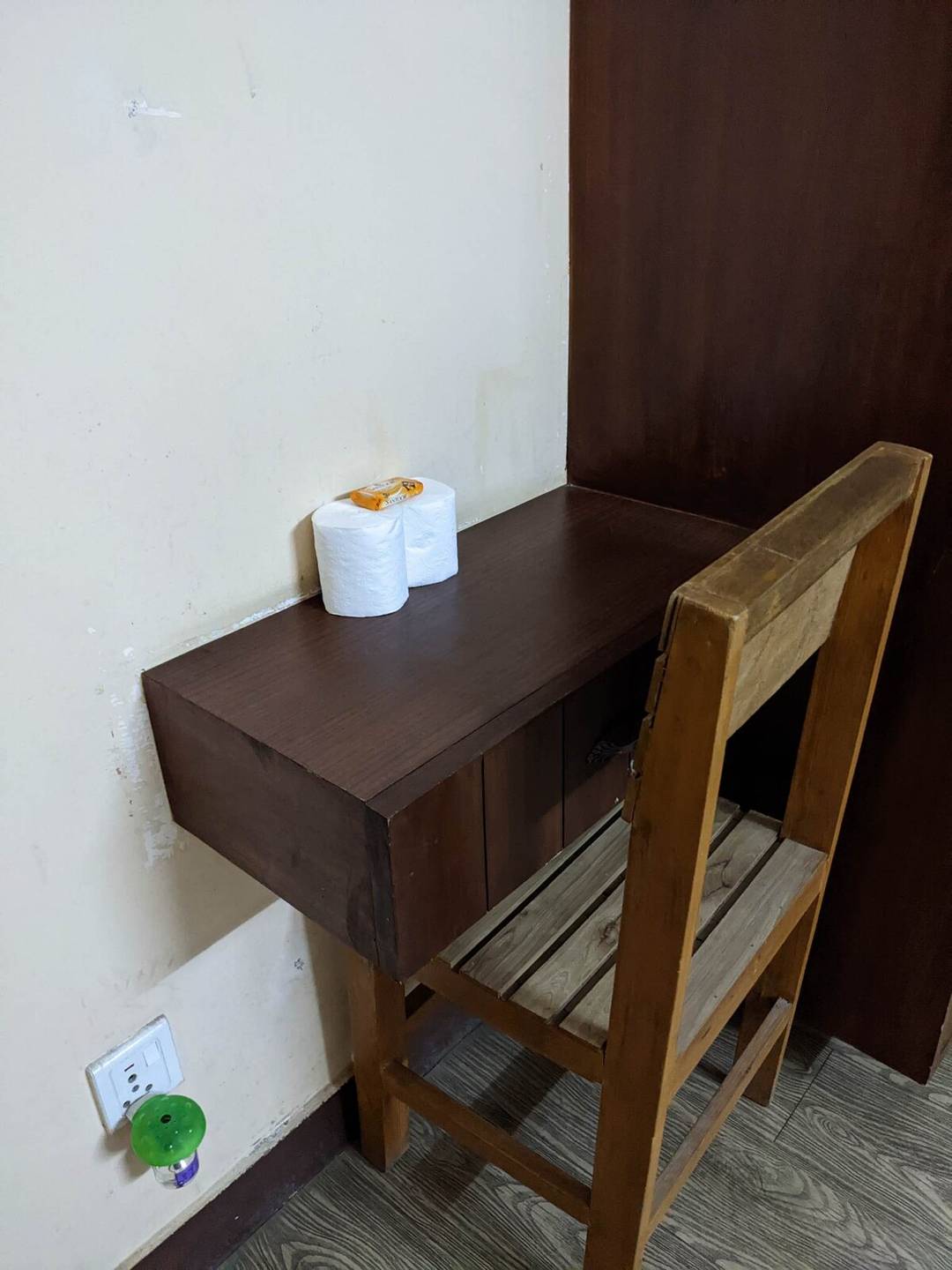 Family Style Hotel room 201- Walk to Lively Thamel — photo
