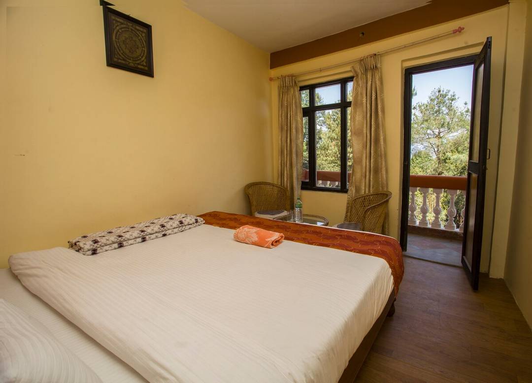 Langtang view Nagarkot bed and breakfast — photo