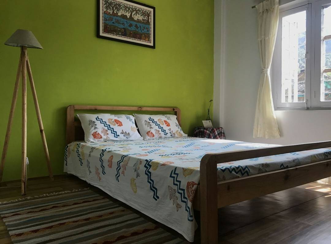 Apartment with lake moutain view(2 rooms, kitchen) — photo