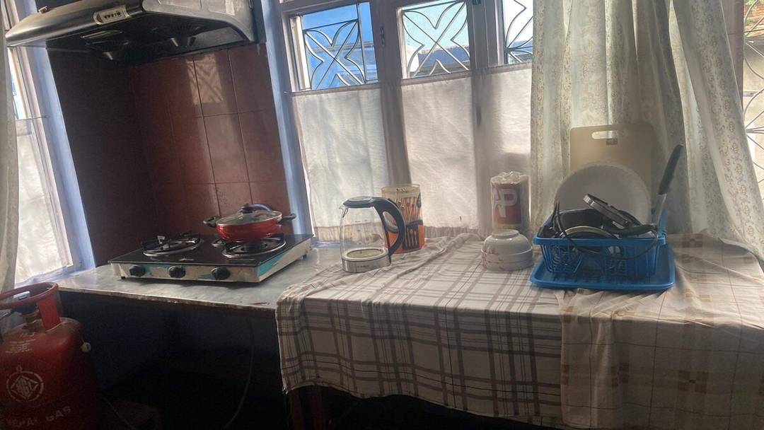 Quiet Cozy Apartment near Airport |Family Friendly — photo