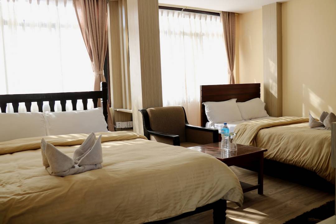 Hotel Yala Peak- Peace Home with breakfast