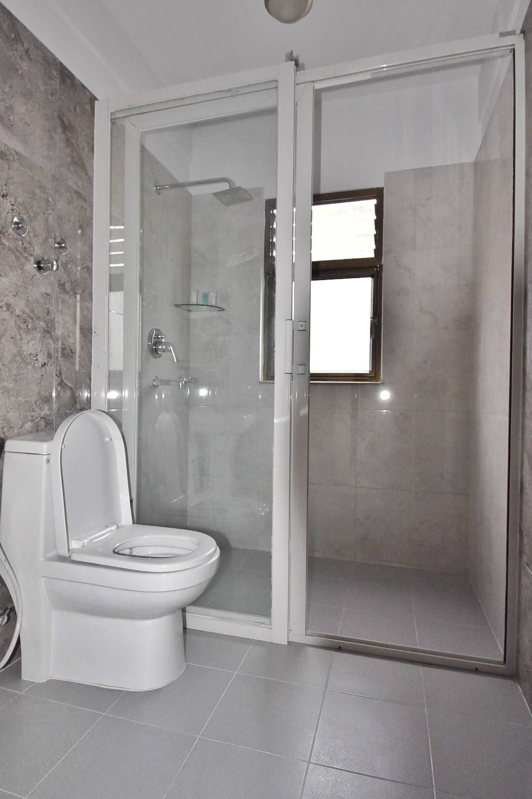 1 bedroom service apartment in Lazimpat — photo