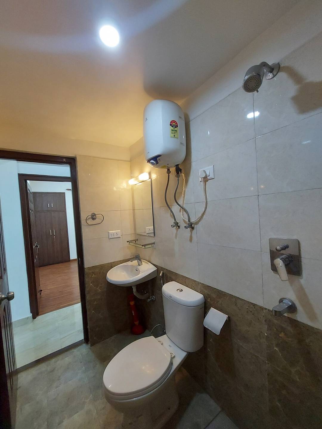 Lovely two bedroom apartment in a good society — photo