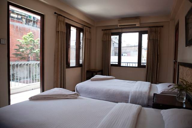 Urban Twin Standard (balcony)