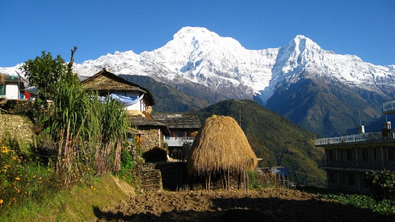 Pokhara: Dhampus to Astam Day Hike with Guide