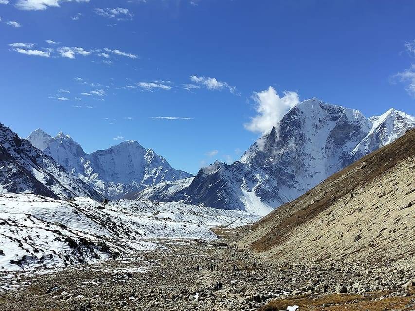 Kathmandu: 14-Day Everest Base Camp Trek via Salleri