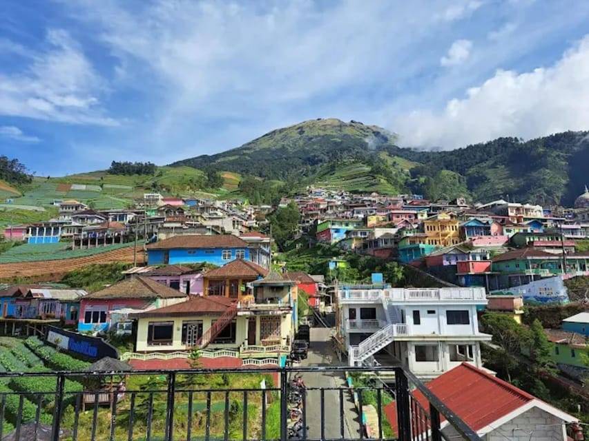 Nepal van Java Village & Elo River Rafting Tour