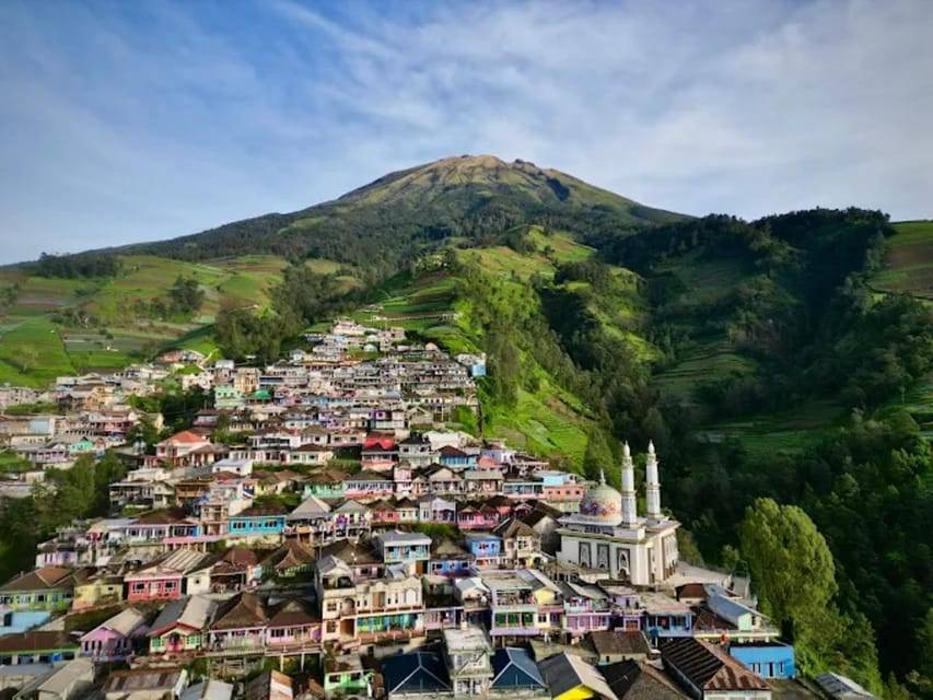 Nepal Van Java & Cycling Adventure around Borobudur Temple