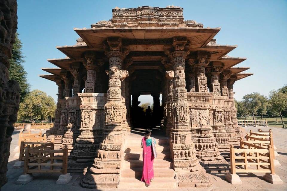 Ahmedabad: Modhera and Patan Day Trip with Traditional Lunch