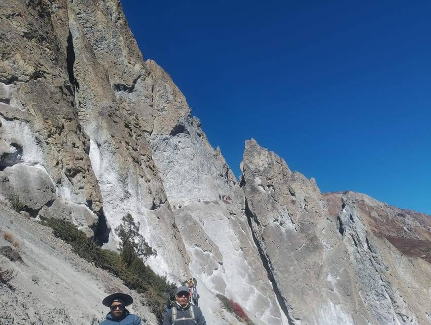 Kathmandu: Manang Scenic Jeep Tour Remote Himalaya in 6 Days