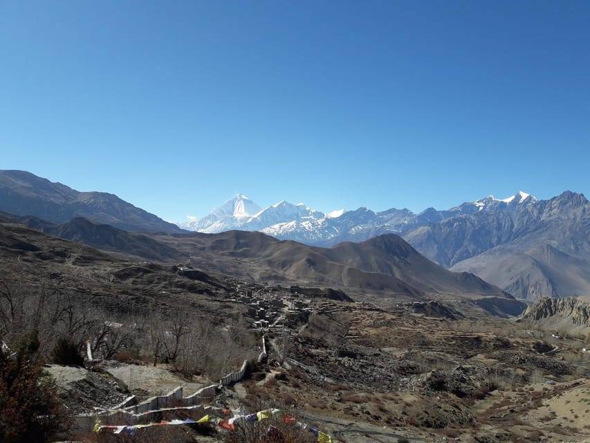 Pokhara: 4-Day Jomsom and Muktinath Trek with Guide