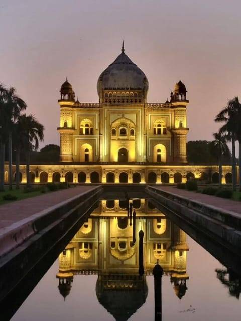 Delhi by Night: Private Tour of Iconic Sights & City Lights