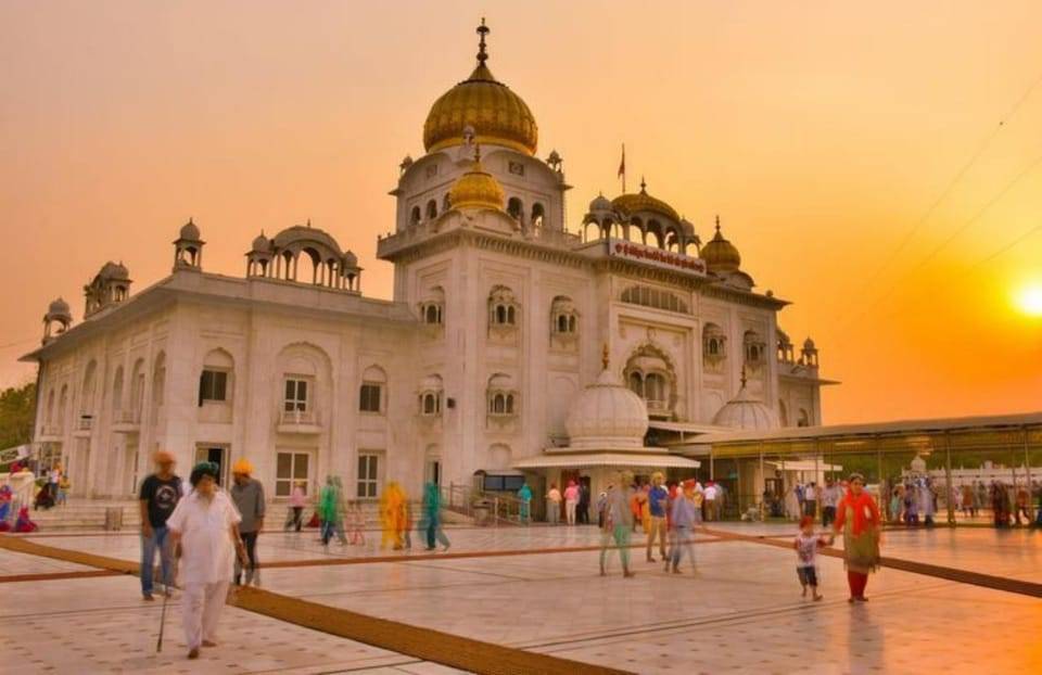 Delhi: City Highlights Temples and Market Walking Tour
