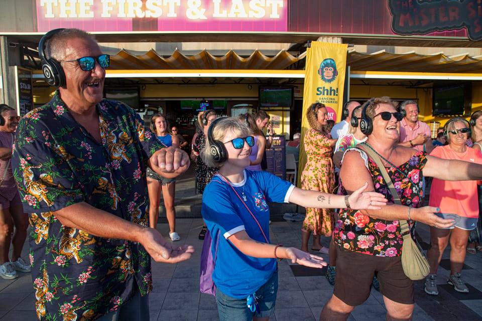 Tenerife: Silent Disco Walking Tour "Christmas Special"