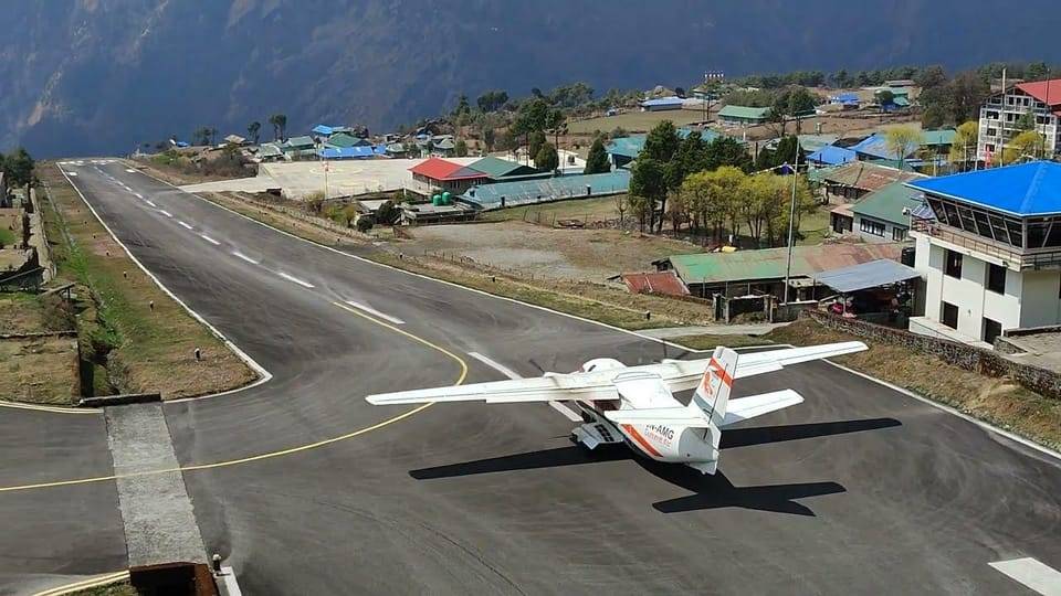 Everest Base Camp Trek and return via Helicopter