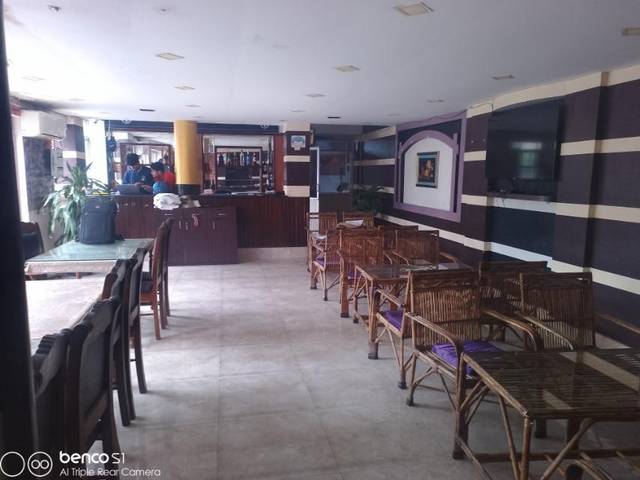 Shadows Restaurant & Bar — hotel in Damak