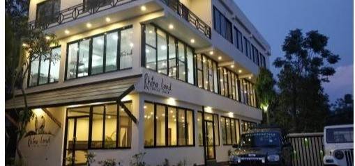 Rhino Land Jungle Lodge — hotel in Sauraha