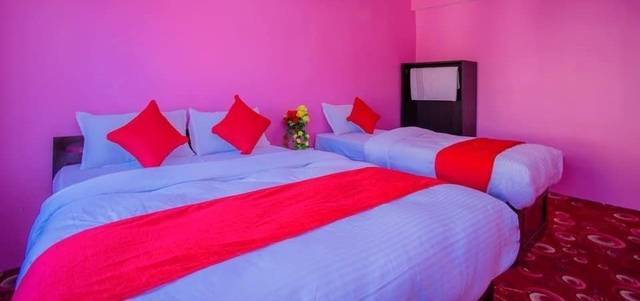 Galaxy Traders Hotel — hotel in Dhulikhel