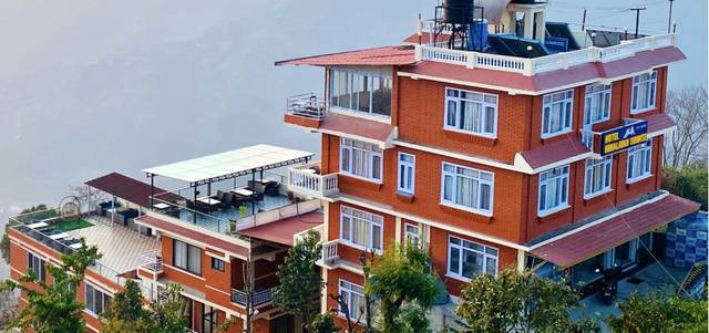 Hotel Himalayan Sunrise — hotel in Dhulikhel