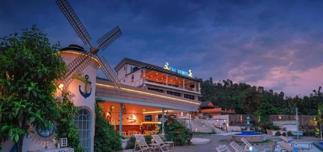 Beach Bar And Lodge Pvt.ltd. — hotel in Pokhara