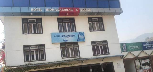 Hotel Indrasarobar and Lodge — hotel in Markhu
