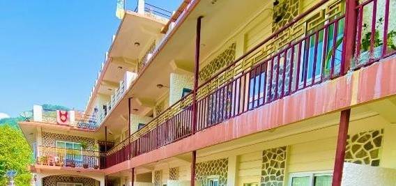 Three Jewels Hotel — hotel in Pokhara