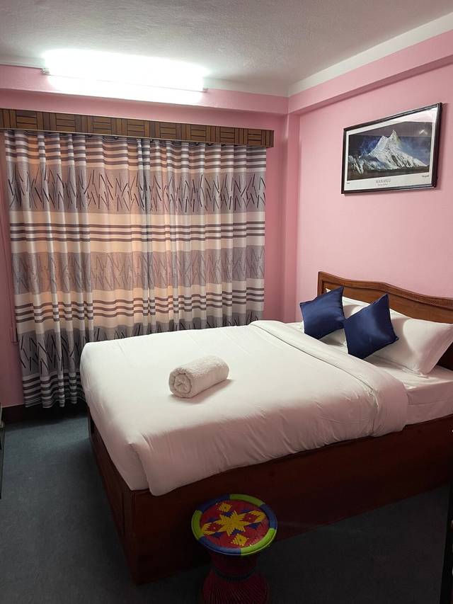 Andrew Home Manaslu Room 11 qm