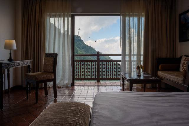 Himalayan Bliss Suite - Free Cable Car Ride