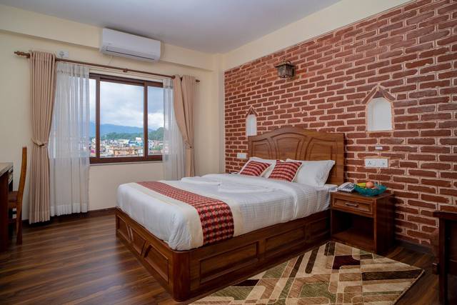 Deluxe Double Room with Breakfast