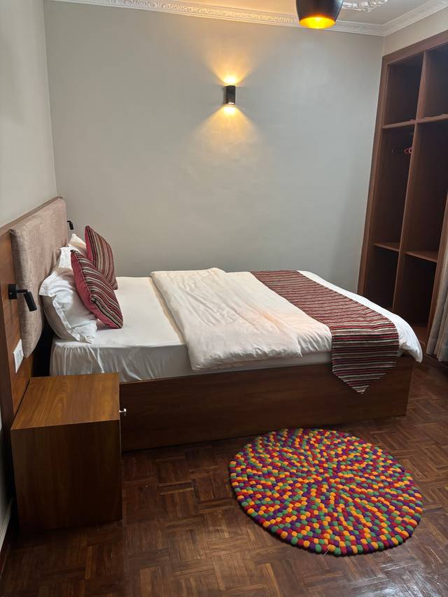 Beautiful Double Bed room by Mums Homestay
