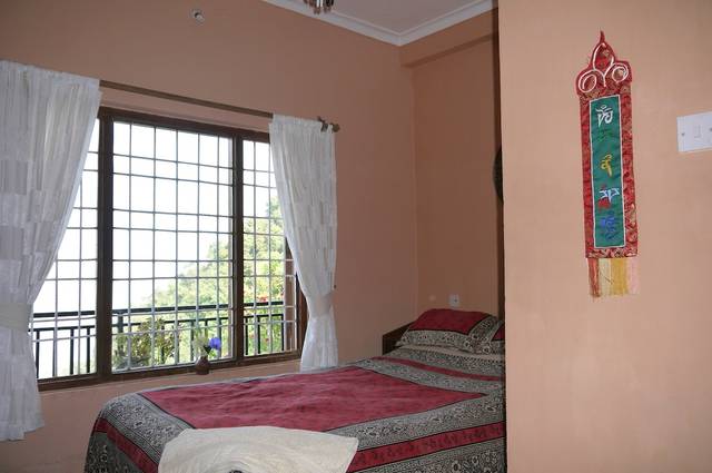 Peace Dragon Lodge. Basic Double. Private shower