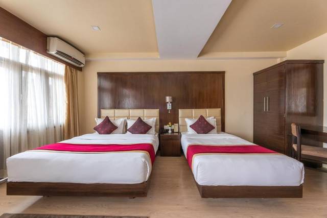 Elegant & Cozy Suite Room