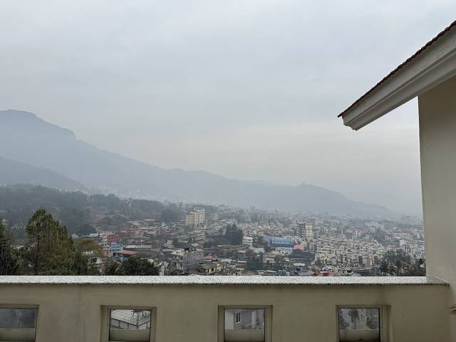 Enjoy the Mountain View with good hiking trails