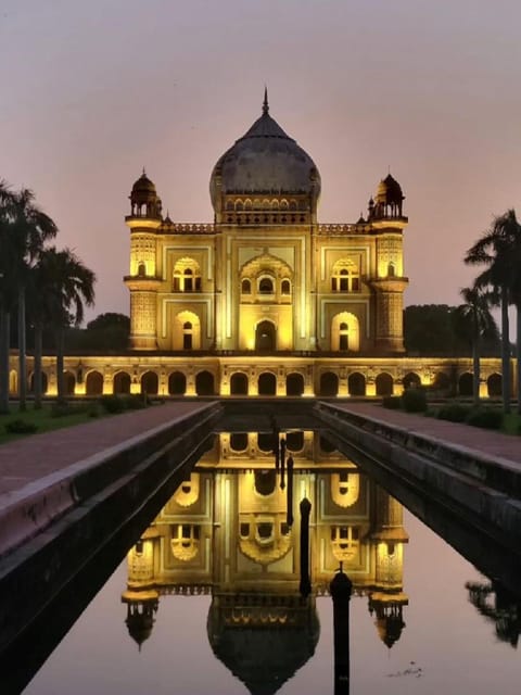 Delhi by Night: Private Tour of Iconic Sights & City Lights