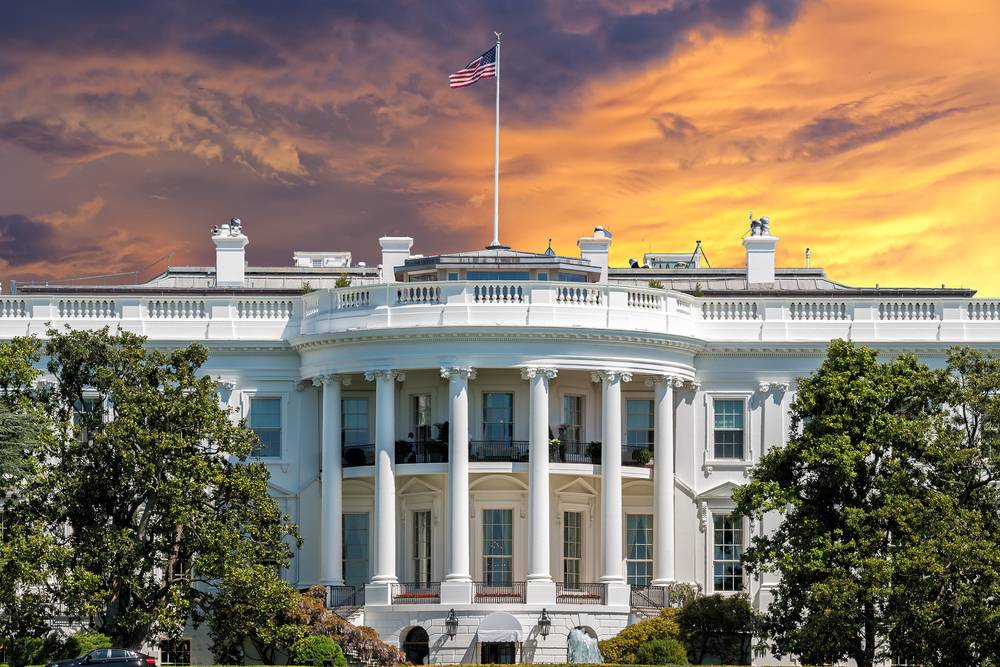 8-Day US and Canada East Coast Tour from New York: Philadelphia, Washington, Corning, Niagara Falls, Toronto, Thousand Islands, Montreal and Quebec