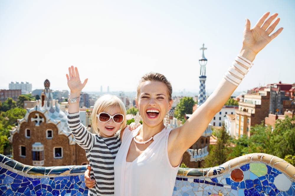 7-Day Spain & Portugal Loop Tour: Barcelona, Valencia, Granada, Sevilla, Lisbon, Toledo, Madrid, Zaragoza, Mediterranean Sea