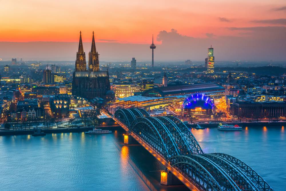 3-Day City Escape from Paris to Amsterdam (Budget-Friendly)