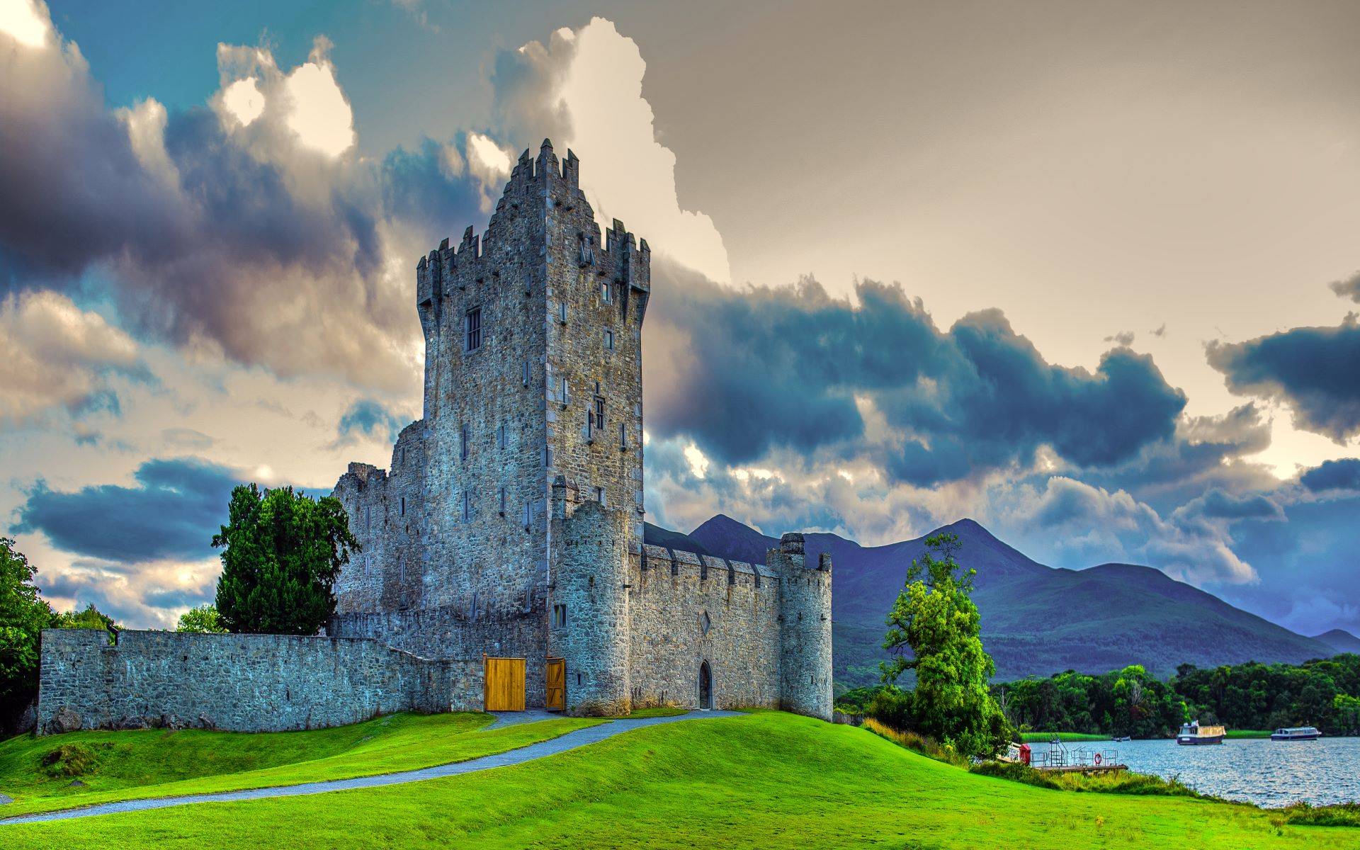 [14 Pax] 3-Day Dingle, Killarney and the Wild Atlantic Way Tour from Dublin: Glendalough, Adare and Inch Beach