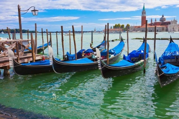 9-Day Sounthern Escape Tour from Paris: Lucerne, Milan, Venice, Rome & Monaco | Complimentary Airport Pick-up and Drop-off