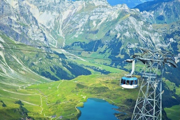 10-Day Central & Eastern European Delights: Paris to Prague, Vienna 