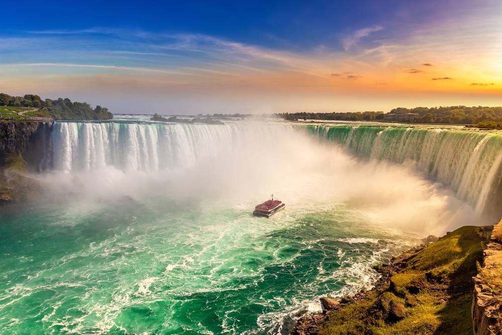 20-Day Grand USA and Land Tour from New York: Philadelphia, Washington DC, Niagara Falls, Orlando, Los Angeles, San Francisco 