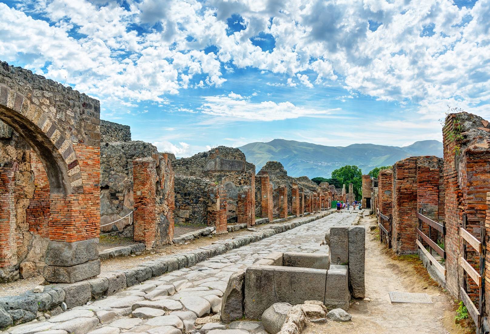 16-Day Italy Explorer Tour from Rome to Venice, Montecatini, Amalfi Coast, Taormina and Palermo | Free Day in Venice, Rome, Amalfi Coast, Taormina and Palermo | Vegetarian Friendly
