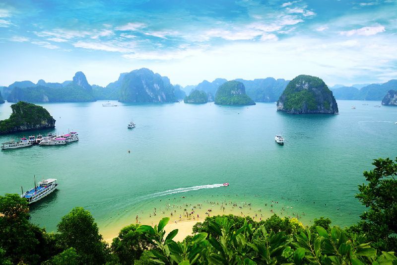 7-Day Highlights of Vietnam Tour: Hanoi to Ho Chi Minh City