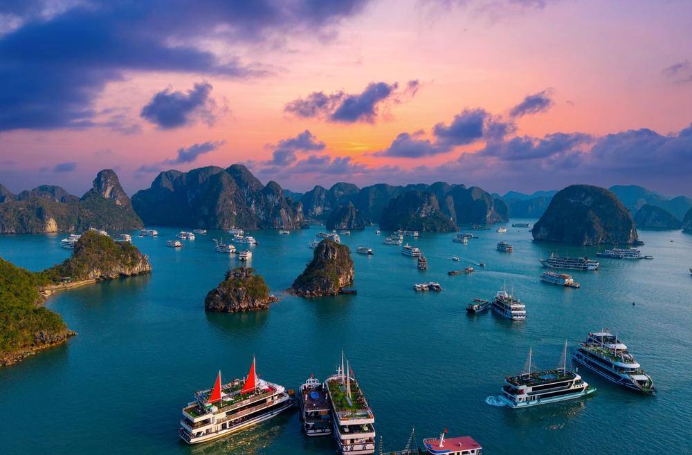 9-Day Vietnam Highlights Tour from Hanoi