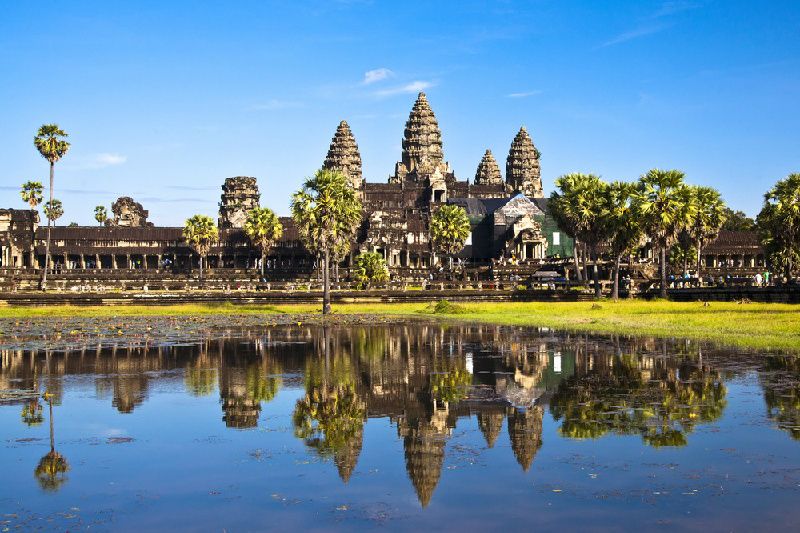 5-Day Vietnam & Cambodia Tour from Saigon to Siem Reap