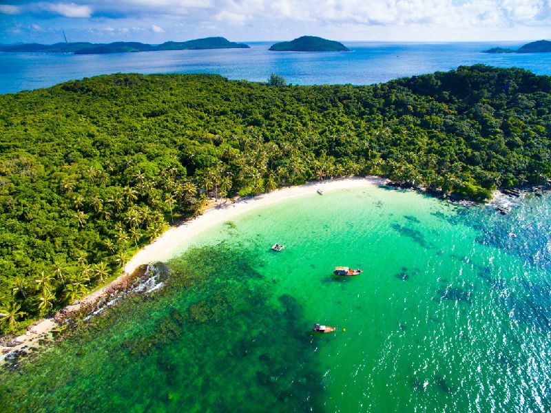 10-Day Relaxing Vietnam Tour to Phu Quoc Beach, Halong Bay, Mekong Delta and Hanoi