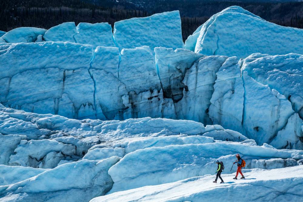 7-Day Alaska Aurora Viewing Tour from Anchorage/Fairbanks: Matanuska Glacier Hiking, Chena Hot Springs, Museum of the North **3 Chances for Aurora Viewing** **14 Pax Small Group** **Breakfast included**