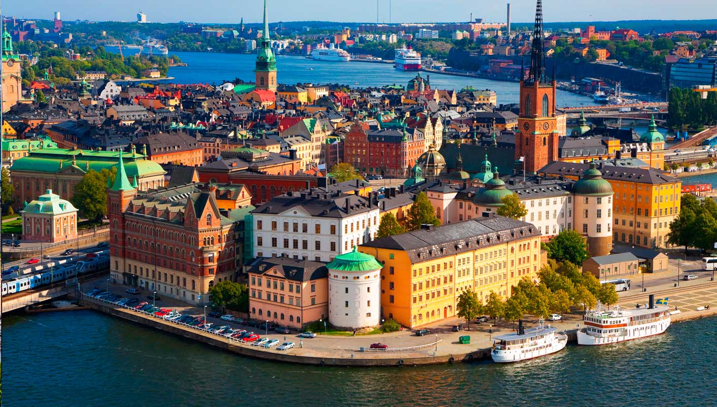 17-Day Nordic and Baltic Tour Package: Copenhagen to Warsaw **Airport Pick-up in Copenhagen | Breakfasts Included**