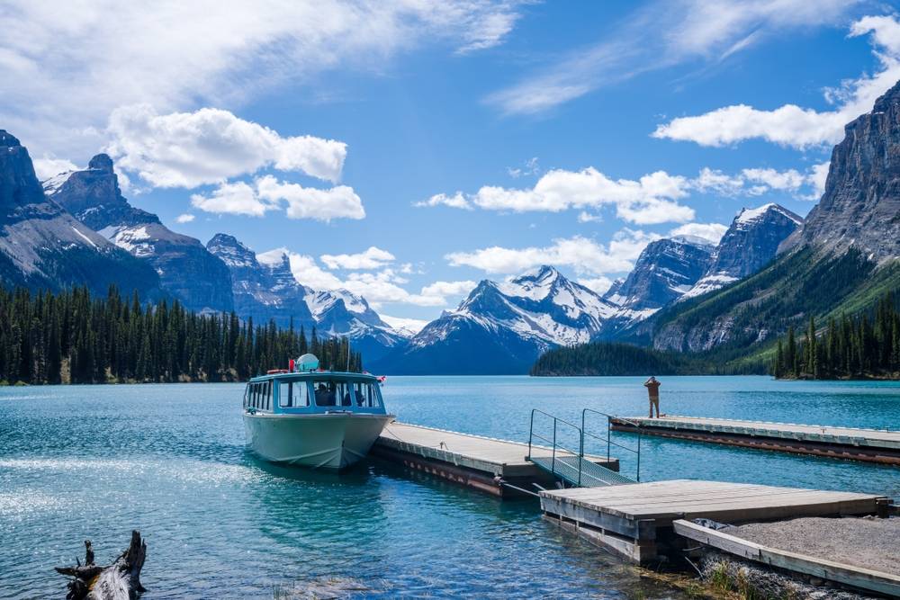 5-Day Canadian Rockies Summer Tour from Calgary: Fairmont Stay |  Banff, Yoho, Columbia Icefield and Jasper National Park | Airport Transfers