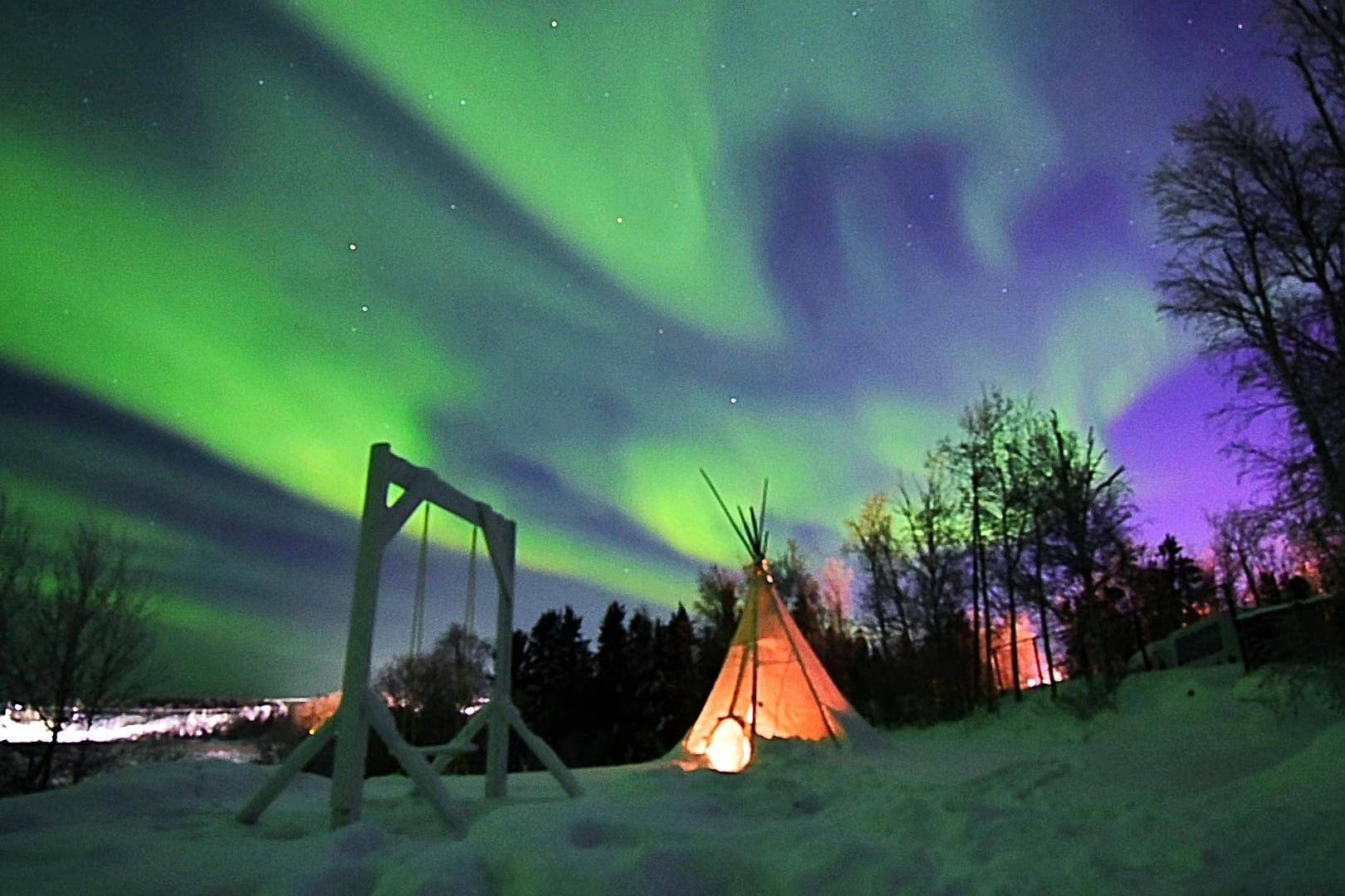 5-Day Tour from Yellowknife: Aurora Viewing, Dog Sledding, Ice Fishing, City tour | 4 Chances for Aurora Viewings | Minimum of 2 Persons | Daily Departure |